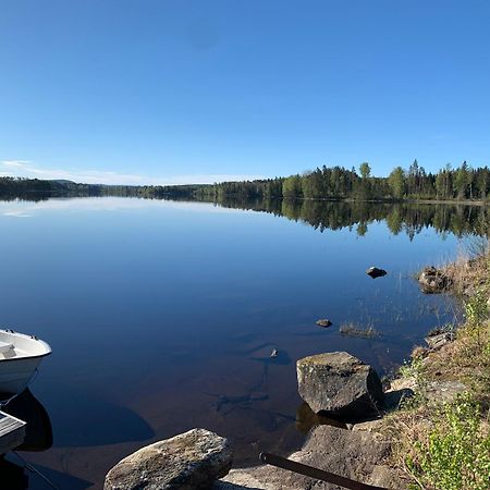 Cozy Cottage By The Lake, Charlottenberg Åmotfors Екстериор снимка