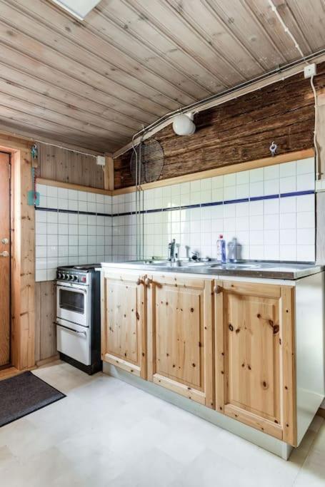 Cozy Cottage By The Lake, Charlottenberg Åmotfors Екстериор снимка